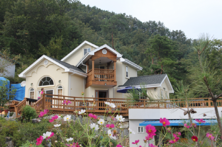 09ba751e6aec8314aa1413c9742bce69_1493279