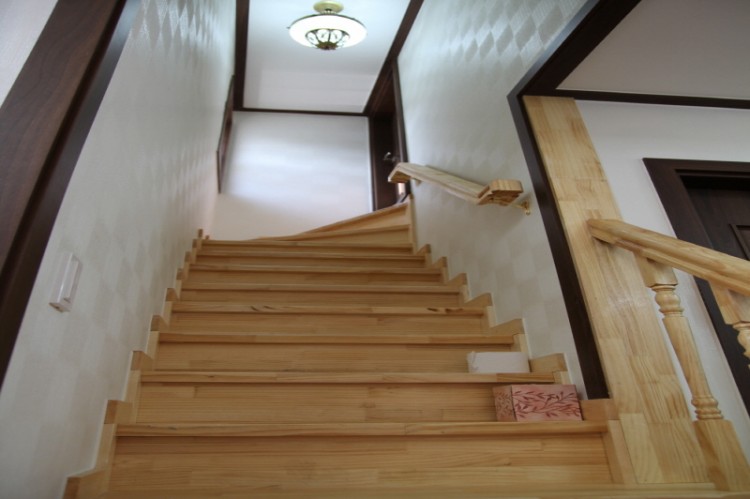 09ba751e6aec8314aa1413c9742bce69_1493280