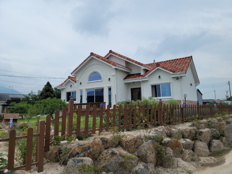 115477a5a56a202cfc14d56936de84bb_1628123