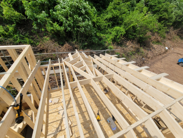 685e28967de1ae3c24f2a5b28475bd21_1653270