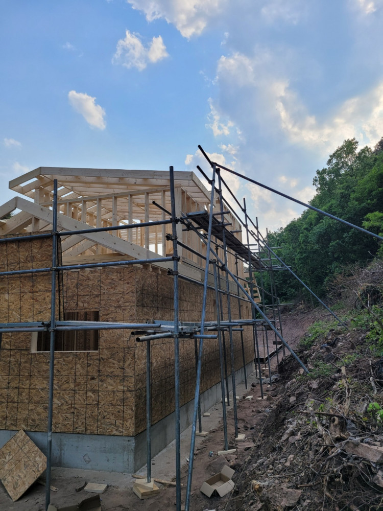 685e28967de1ae3c24f2a5b28475bd21_1653270