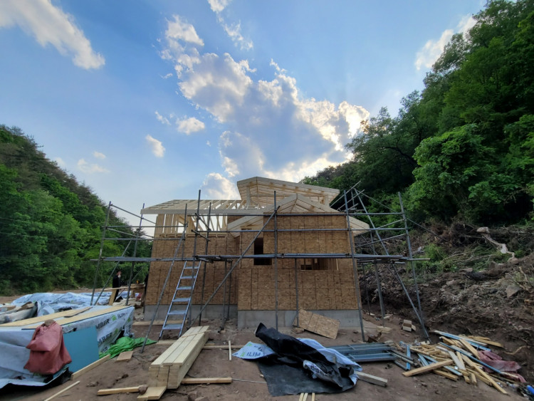 685e28967de1ae3c24f2a5b28475bd21_1653270