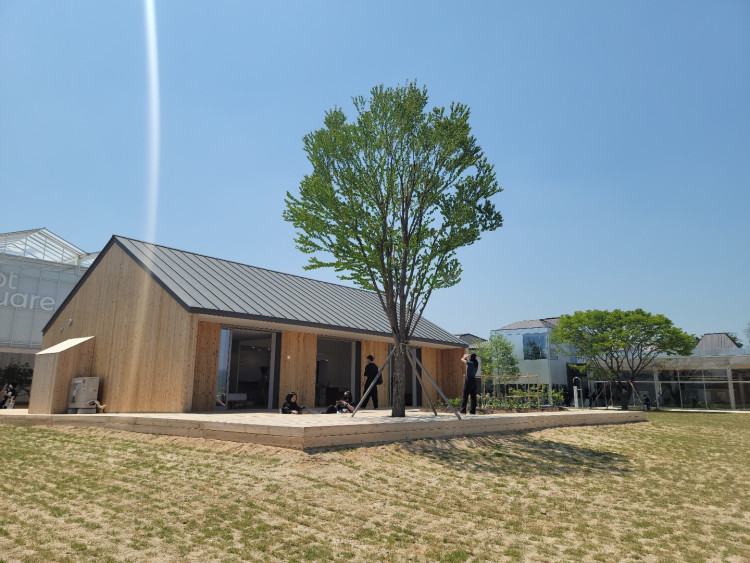 bcccc6b6e3a76994a38c2bf82e0d49ae_1652279