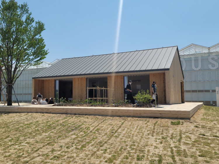 bcccc6b6e3a76994a38c2bf82e0d49ae_1652279