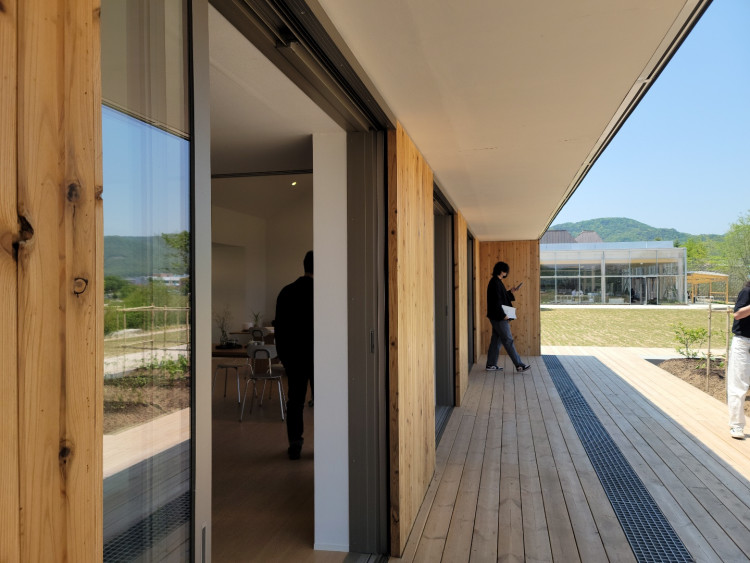 bcccc6b6e3a76994a38c2bf82e0d49ae_1652279