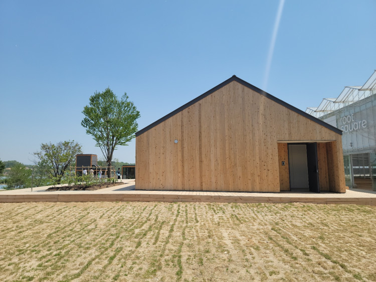 bcccc6b6e3a76994a38c2bf82e0d49ae_1652279