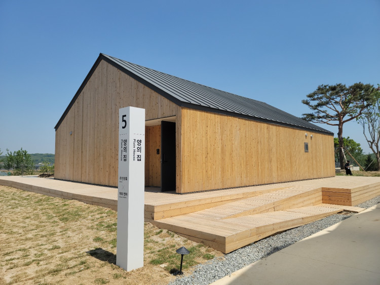 bcccc6b6e3a76994a38c2bf82e0d49ae_1652279