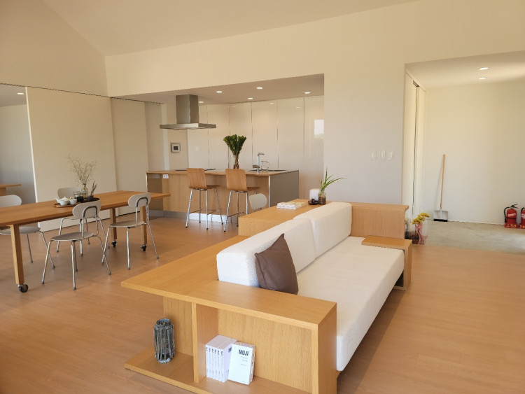 bcccc6b6e3a76994a38c2bf82e0d49ae_1652279